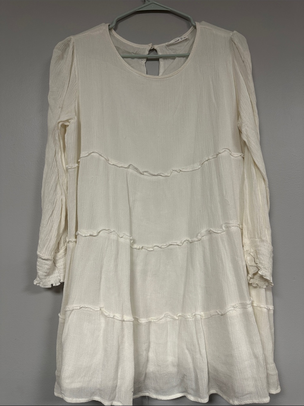 R. Vioimos Bohemian Tiered / Ruffled White Fully Lined Long Sleeve Blouse. XL